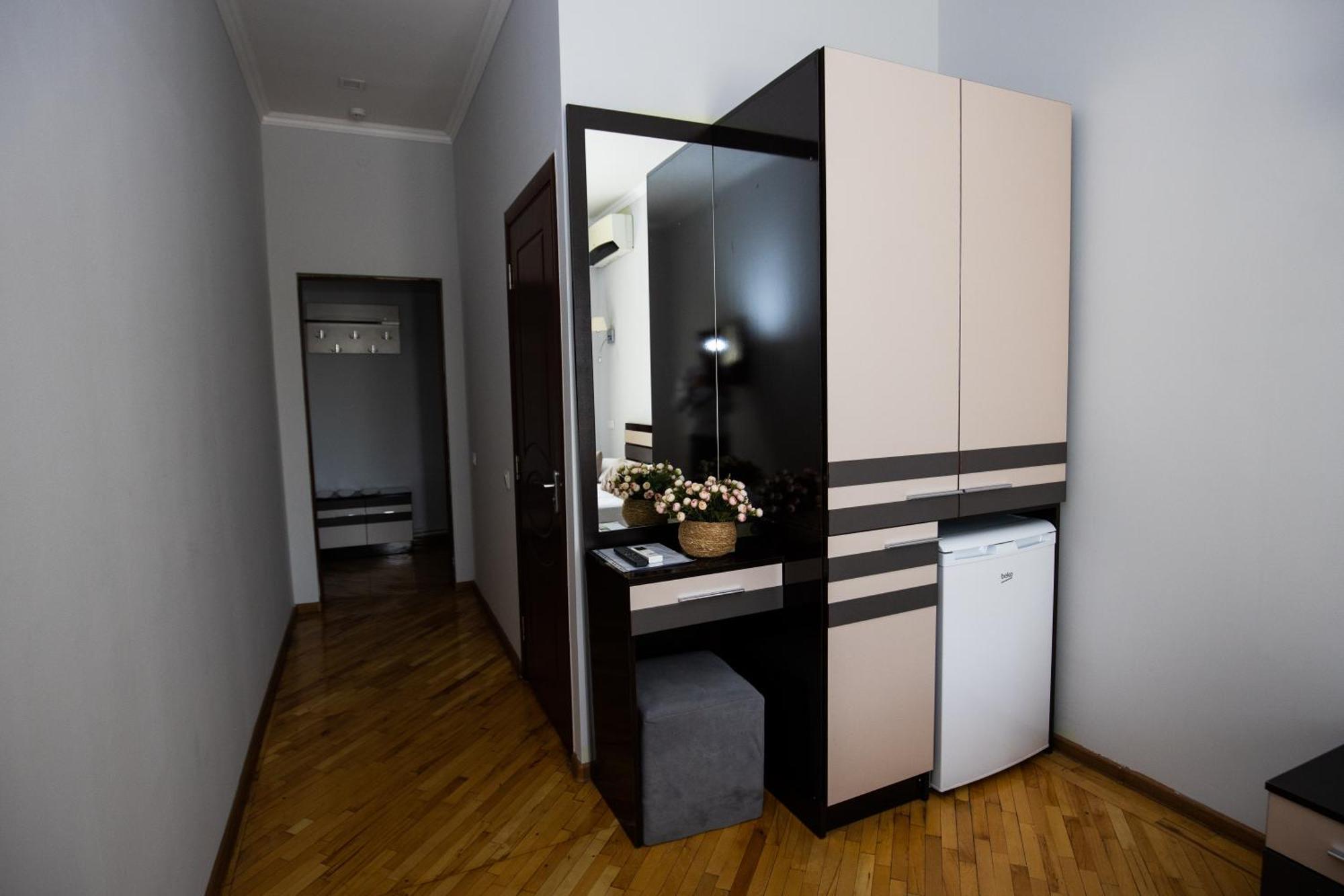 Yereone Hotel Apartment Yerevan Exterior photo